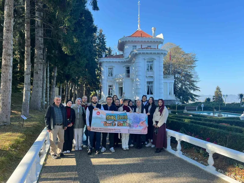 Gençlere yönelik kültür gezisine yoğun ilgi
