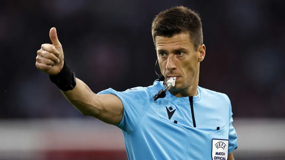 Ajax - Galatasaray maçını Fransız hakem Benoit Bastien yönetecek