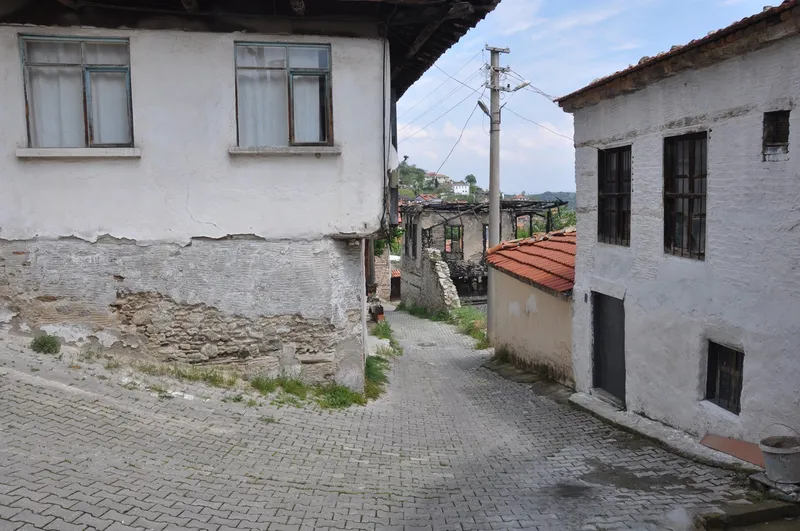 Buldan’ın tarihi 3 sokağı daha turizme kazandırılacak
