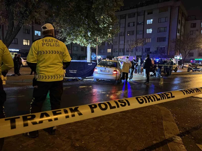 Otomobilin çarptığı yaya hayatını kaybetti
