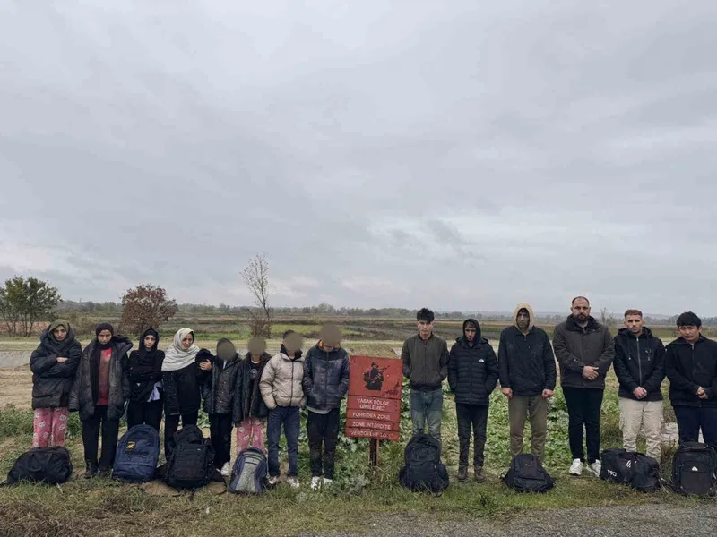 Edirne’de 29 düzensiz göçmen yakalandı
