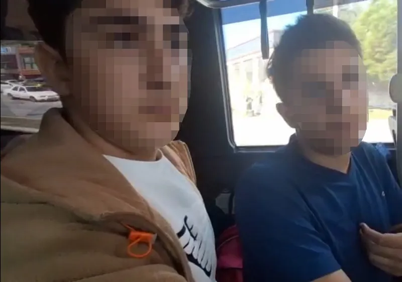 Belediye otobüs şoförünün valizleri fazla diye öğrencileri otobüse almadığı iddiası
