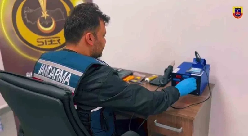 Yalova merkezli 8 ilde siber dolandırıcılık operasyonu: 8 tutuklama
