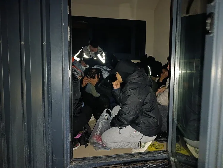 Çanakkale’de 32 kaçak göçmen yakalandı
