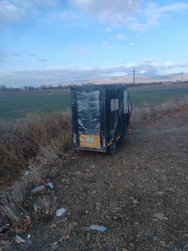 Elektrikli motosiklet devrildi: 2 yaralı
