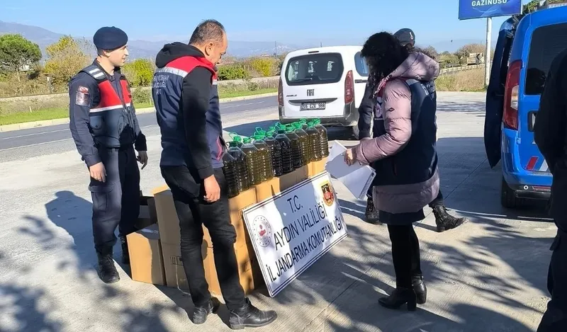 Otobüs bagajından 400 litre kaçak yağ çıktı
