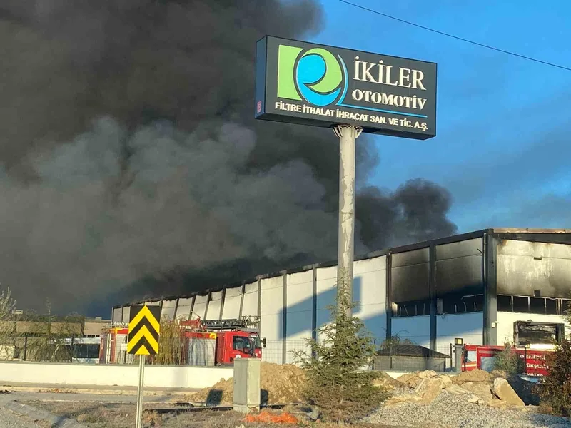 Denizli’de filtre fabrikasını alevler sardı
