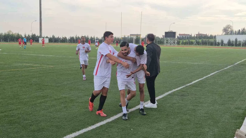 Tekirdağ’da Roman gençler dostluk maçında buluştu
