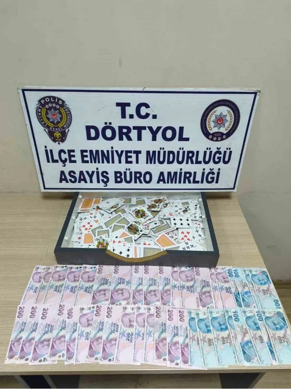 Hatay’da kumar baskını: 10 kişiye ceza yağdı
