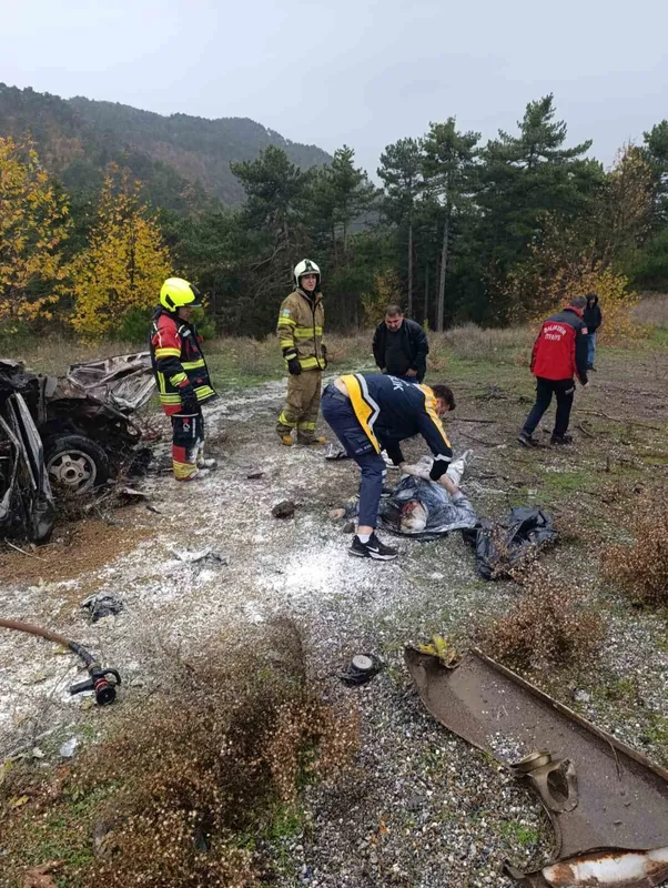Otomobil ile tır çarpıştı: 1 ağır yaralı

