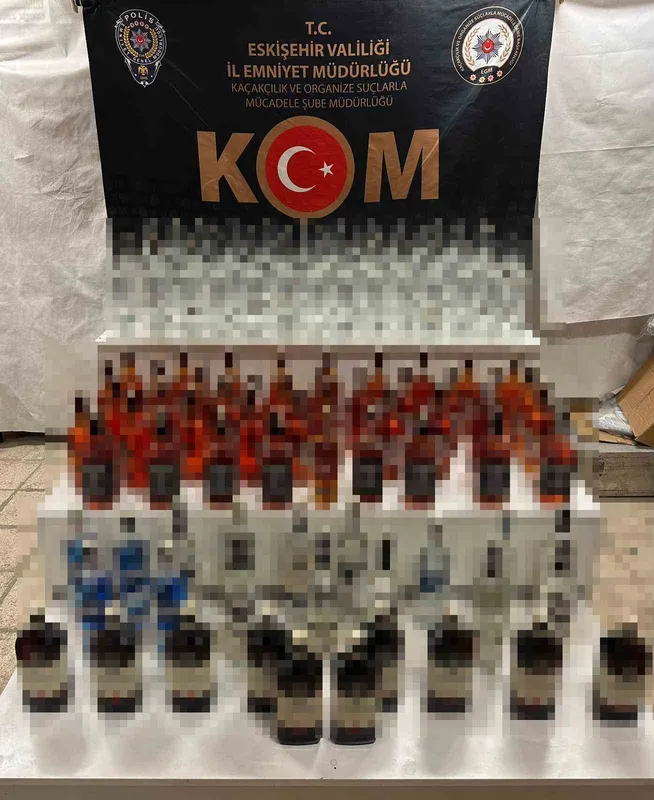 Eskişehir’de 128 şişe kaçak alkol ele geçirildi
