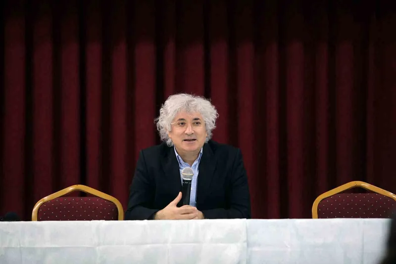 Prof. Dr. Ömer Özkan: 