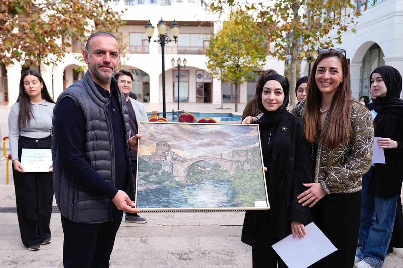 Sancaktepe’de genç yeteneklerin eserleri görücüye çıktı
