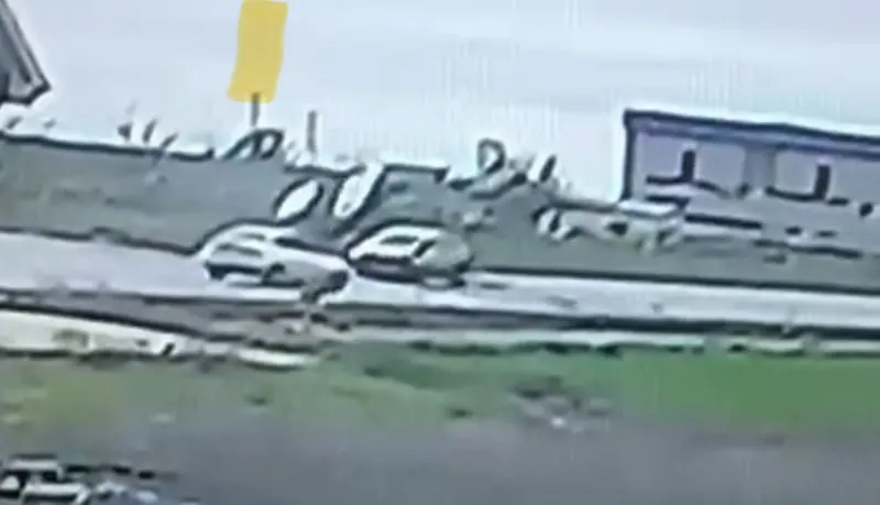 Edirne’de çarpışan aracın defalarca takla attığı kaza kamerada
