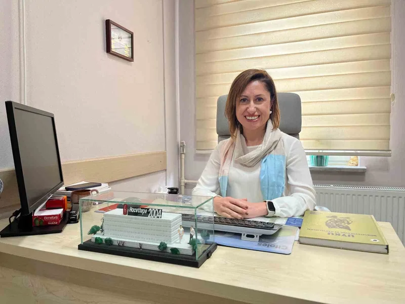 Kronik uyku yoksunluğu alzheimera yol açabilir
