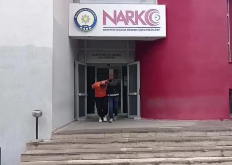 Uyuşturucu taciri 28 firari hükümlü yakalandı
