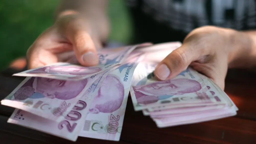 Emeklilerin bayram ikramiyesi belli oldu!