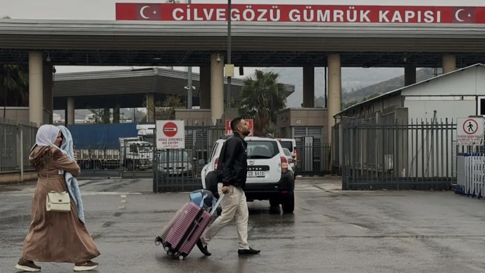 Ülkesine dönen Suriyeli mülteci sayısı açıklandı