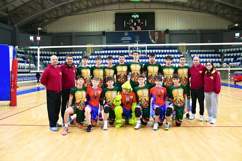 Akhisar İlçe Spor Kulübü Erkek Voleybol Takımı Türkiye Finallerinde
