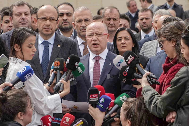 Ak Parti’den Bursa Büyükşehir Belediye Başkanı Mustafa Bozbey hakkında suç duyurusu
