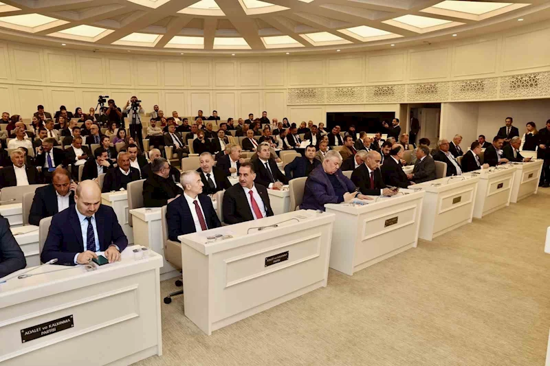 Gaziantep Büyükşehir Belediye Meclisi’nde encümen ve komisyon üyeleri belirlendi
