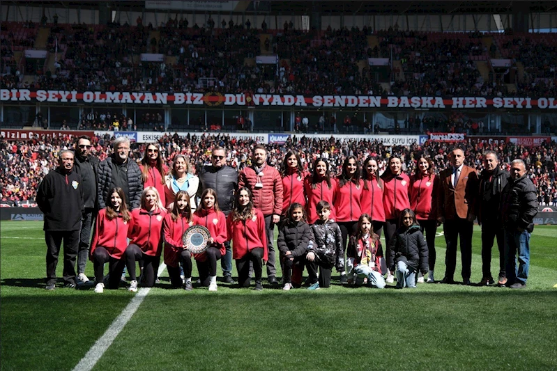 Odunpazarı Kadın Hentbol Takımı Süper Lig’de

