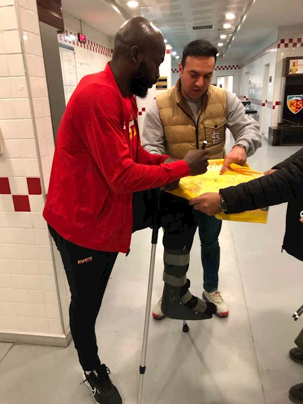 Kayserispor’da Stephane Bahoken sezonu kapattı
