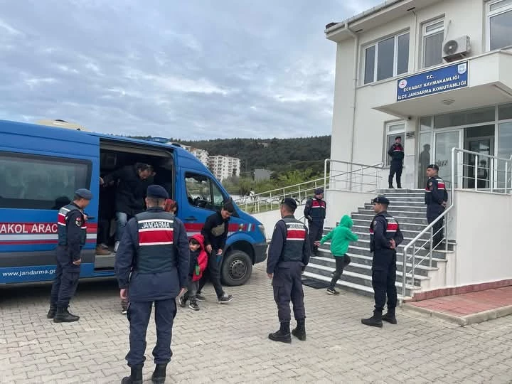 Çanakkale’de 22 düzensiz göçmen yakalandı
