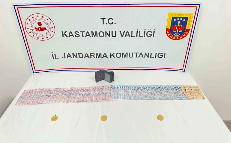 Vatandaşı dolandıran sahte jandarmalar gerçek jandarmadan kaçamadı
