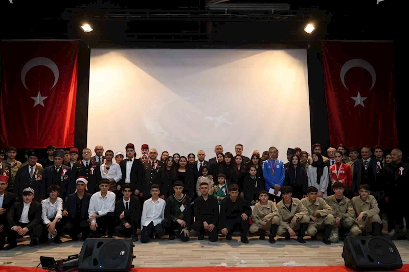 Ağrı’da bağımsızlığın 107 yıllık gururu
