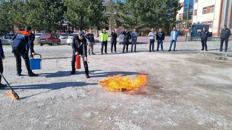 AFAD’dan polis ekiplerine yangın eğitimi
