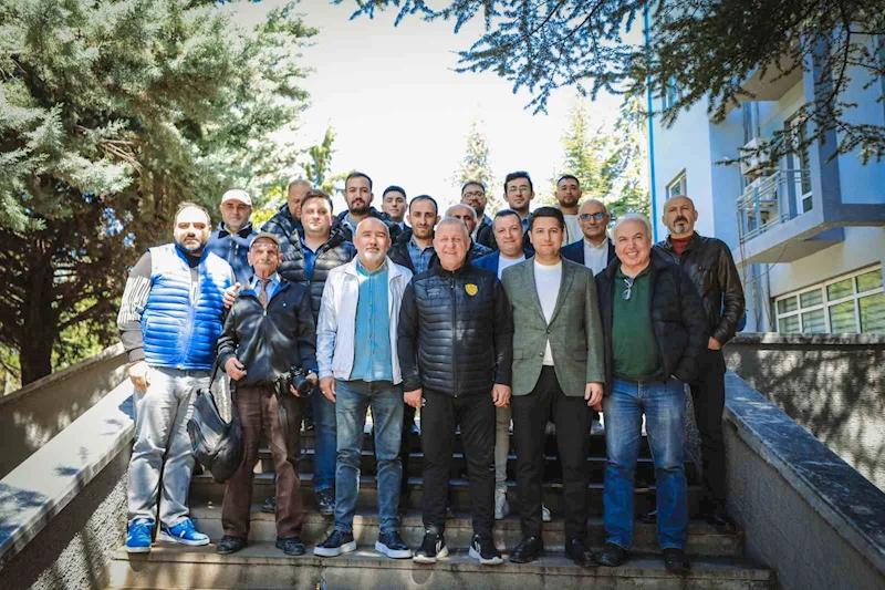 Mesut Bakkal, basın mensuplarıyla bir araya geldi
