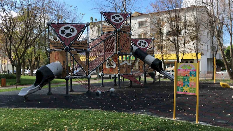Büyükşehir, Çocuk Hakları Panoları ile farkındalık oluşturuyor
