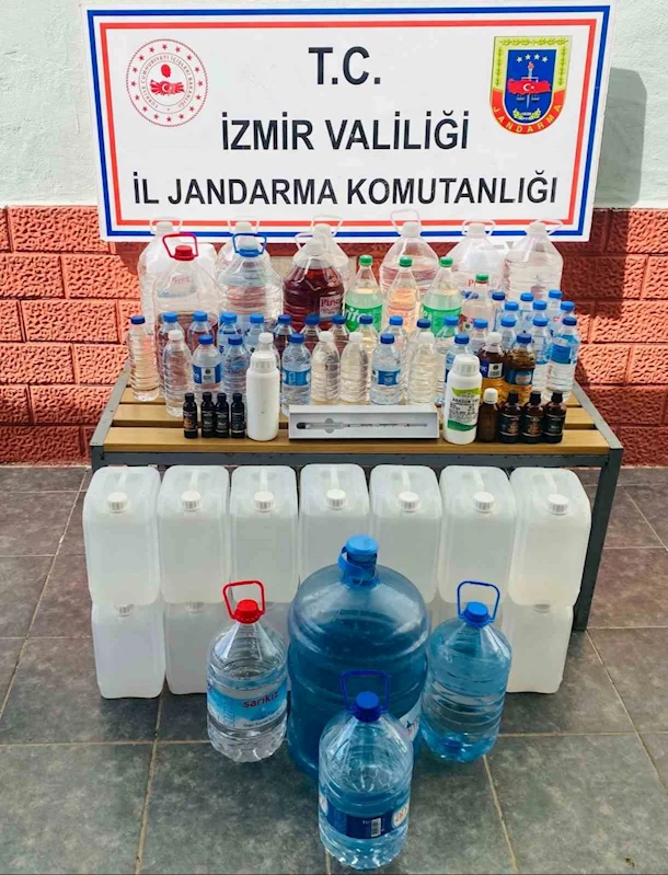 İzmir’de kaçak alkol operasyonu: 8 bin 223 litre etil alkol ele geçirildi
