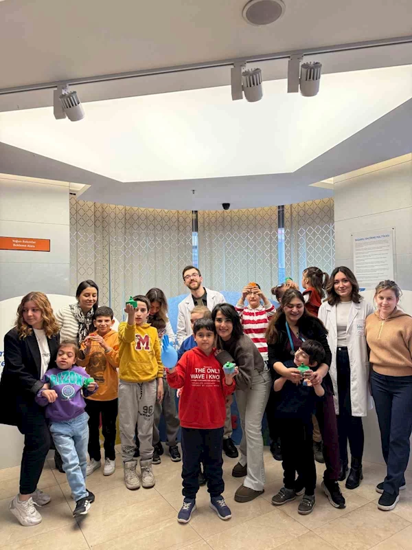 Hastanede Dünya Otizm Farkındalık Günü etkinliği

