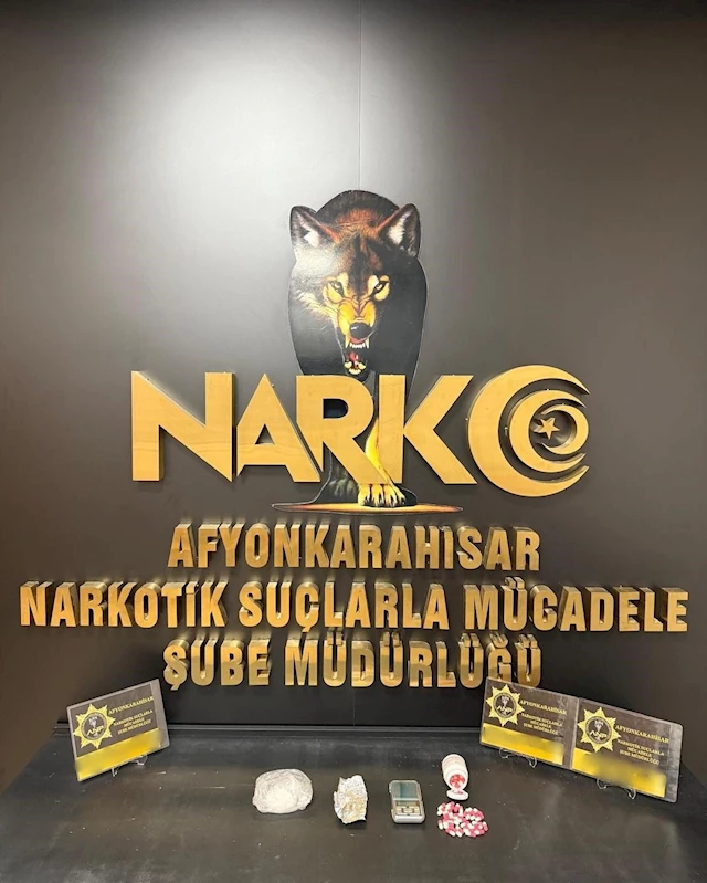 Araçta uyuşturucu ile yakalanan iki kişi gözaltına alındı
