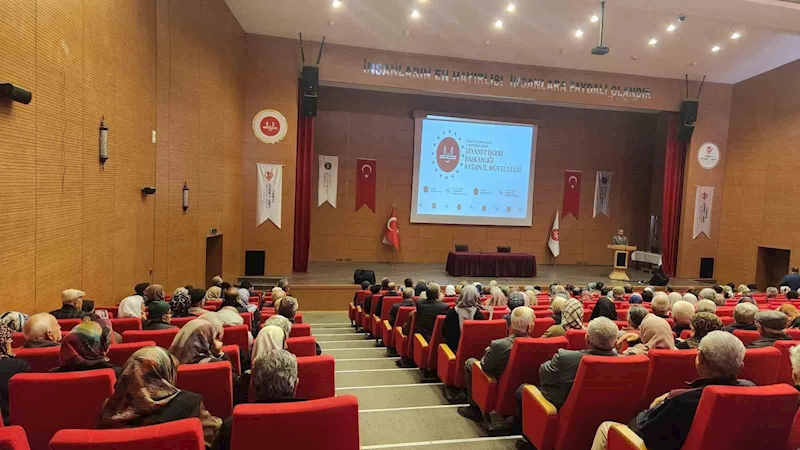 Hacı Adayları Bilgilendirme ve Tanışma Toplantısında bir araya geldi

