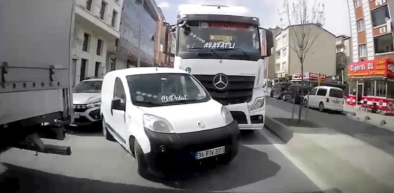 Arnavutköy’de ilginç kaza kamerada

