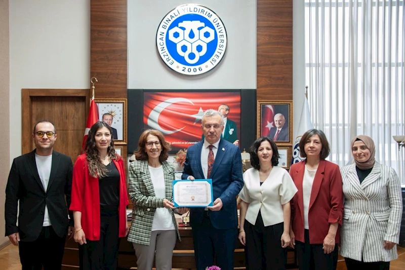 Sağlık Bilimleri Fakültesi Hemşirelik Bölümünün akreditasyon başarısı
