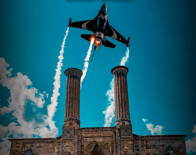 SOLOTÜRK Erzurum semalarında
