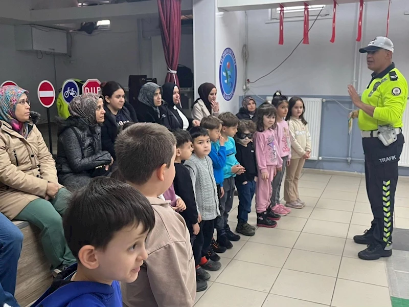 Kütahya’da binlerce kişiye trafik eğitimi verildi
