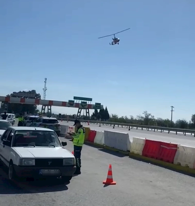 Jandarma havadan denetledi, kural tanımaz sürücüler kaçamadı
