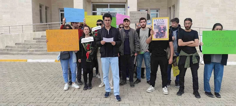 Öğrenciler ölen arkadaşları için eylem yaptı, üniversite ile ilgili yeni skandal ortaya çıktı
