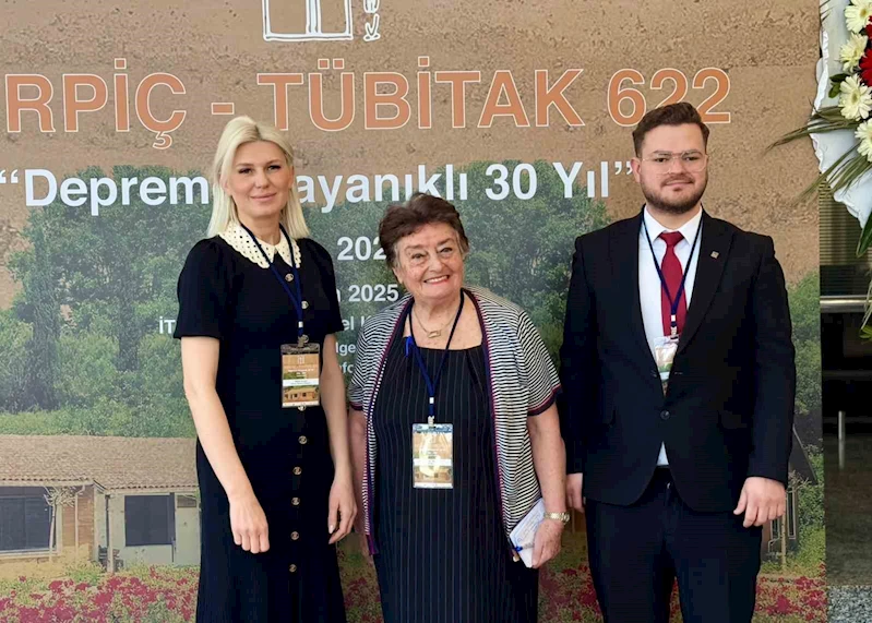 Başkan Subaşı düzenlenen konferansta kerpiç mimarisi hakkında konuştu
