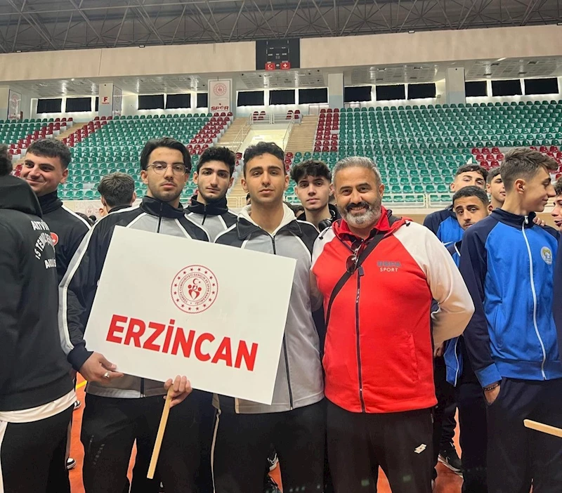 Erzincan Fen Lisesi Futsal’da yarı finalde
