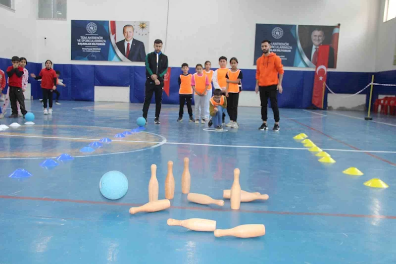 Cizre’de ilkokul öğrencileri fiziksel etkinliklerde buluşuyor
