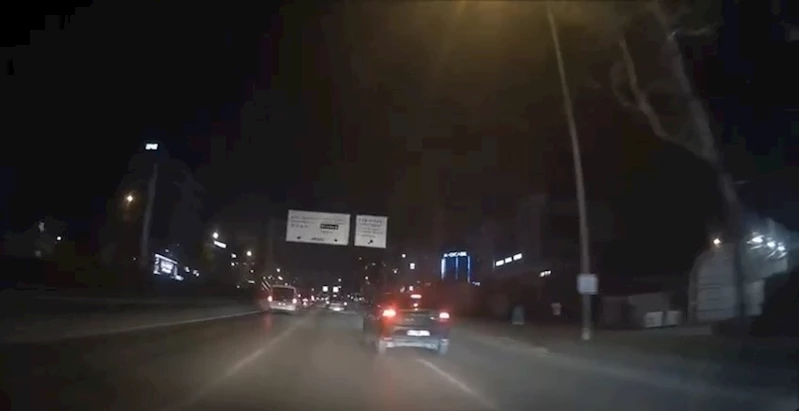 Makas atan araçlar, trafiği tehlikeye soktu
