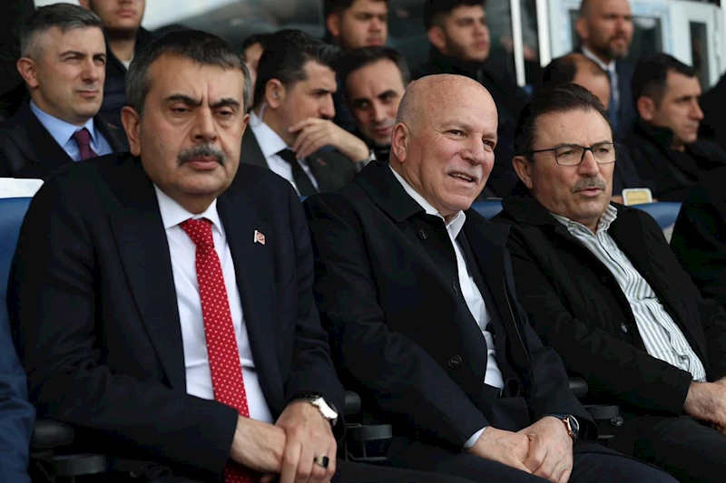 Başkan Sekmen’den Bakan Tekin’e destek
