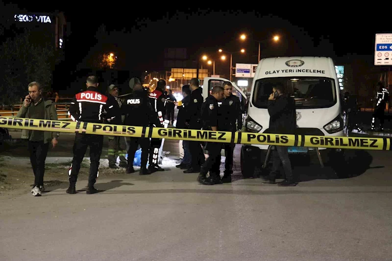 Vicdansızlığın böylesi: Yeni doğmuş bebek, poşet içerisinde çöp konteynerine atılmış halde bulundu
