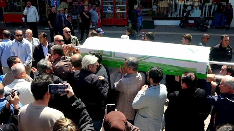 Muğla basınının duayeni Erdan’a veda
